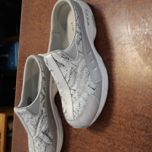 Y Spirit Size 7 - Picture 1 of 4